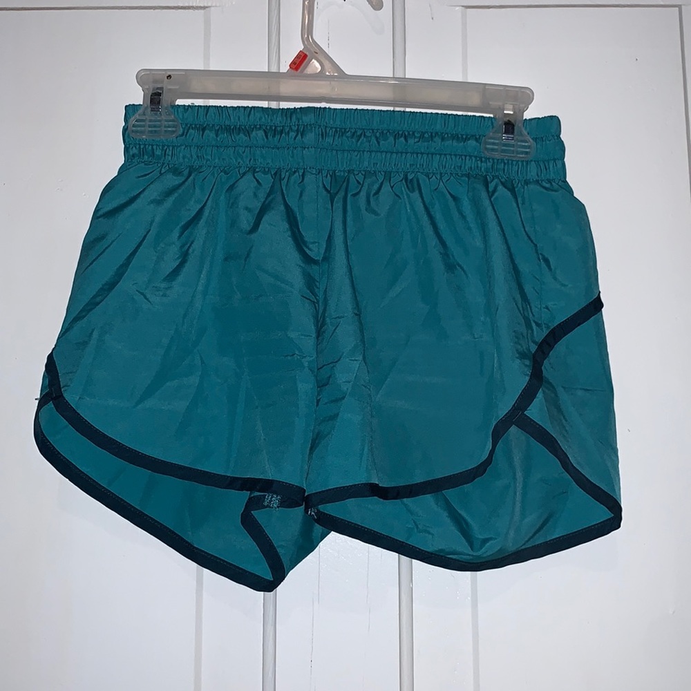 ATHLETIC - SHORTS